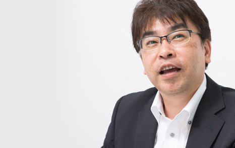 システムソリューション部 部長 井川智仁